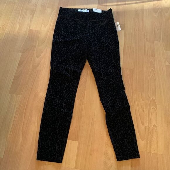 OLD
NAVY STEVIE PANTS  - Picture 4 of 8